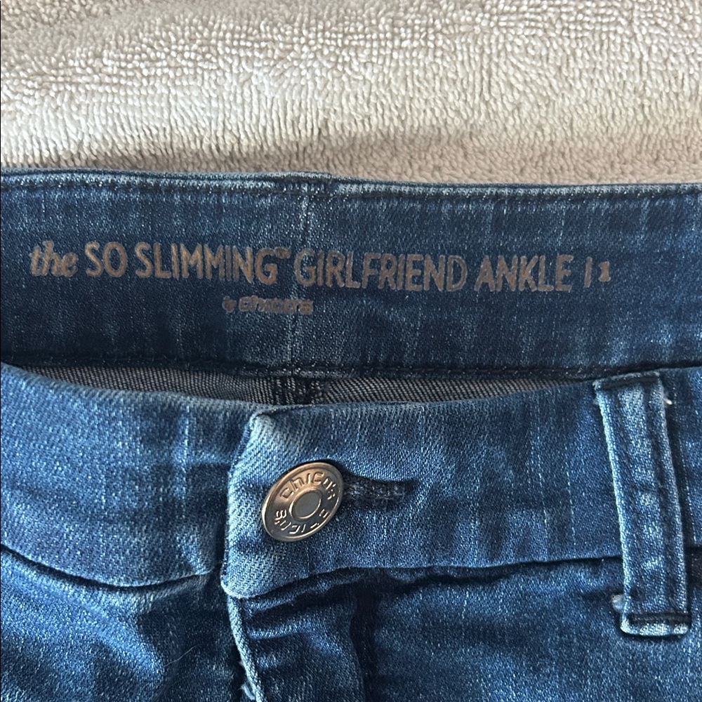 Chico’s Dark Indigo So Slimming Girlfriend Ankle Jeans with Lace Cuff. Sz 1 - Picture 6 of 13